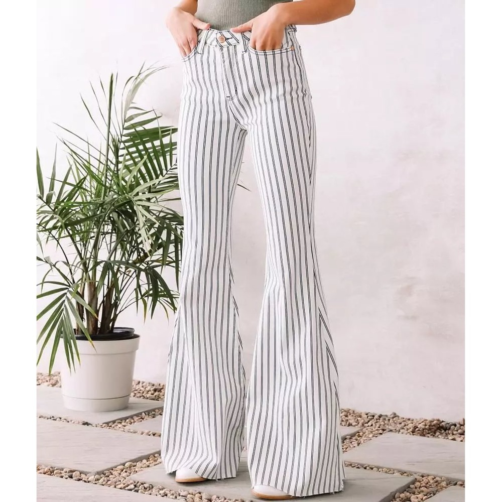 Judy Blue White Navy Pinstripe Super Flare Jeans 15/32 Womens High Rise